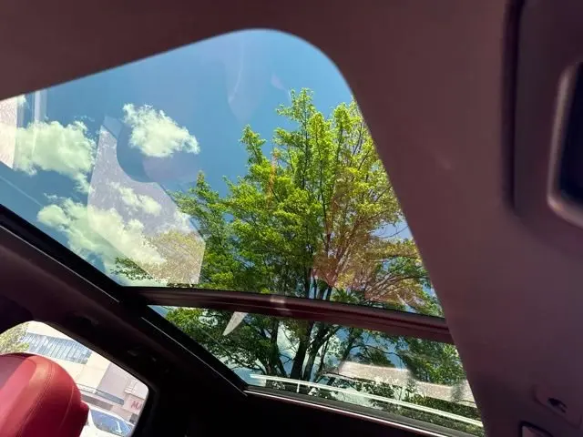 2022 Porsche Cayenne Base photo 5