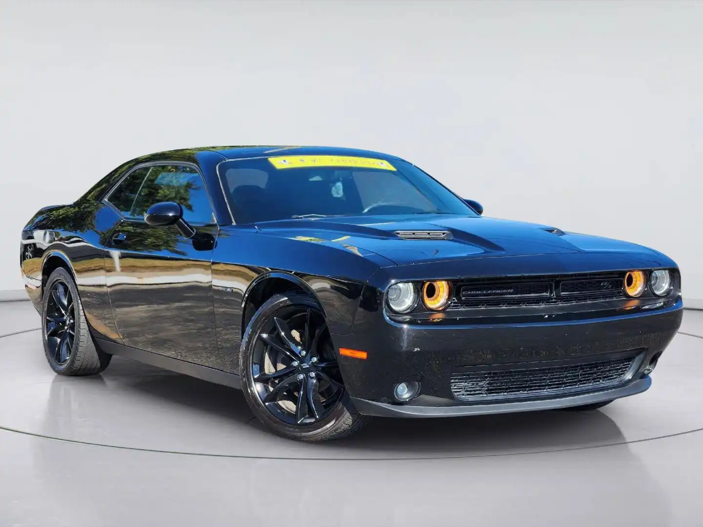2017 Dodge Challenger R/T's photo