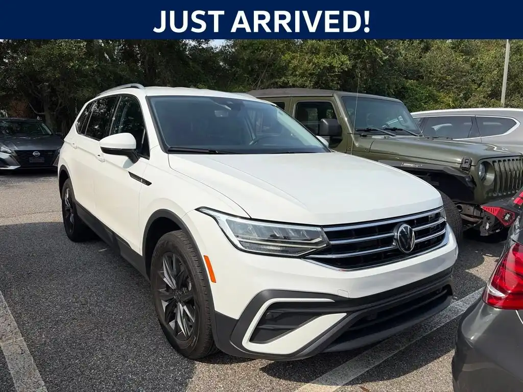 2024 Volkswagen Tiguan 2.0T SE's photo