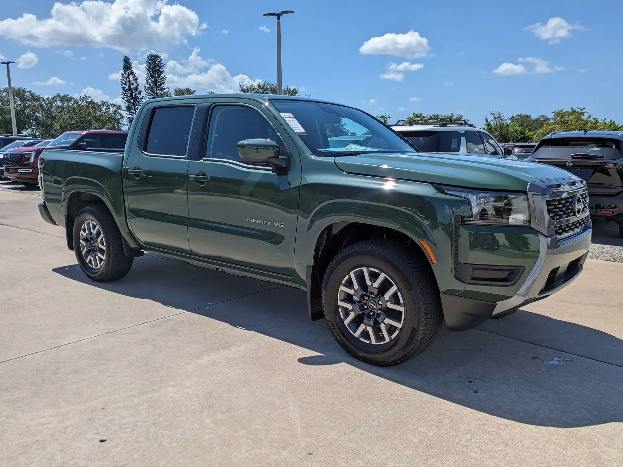 2027 Nissan Frontier SV Crew Cab 2WD SWB's photo