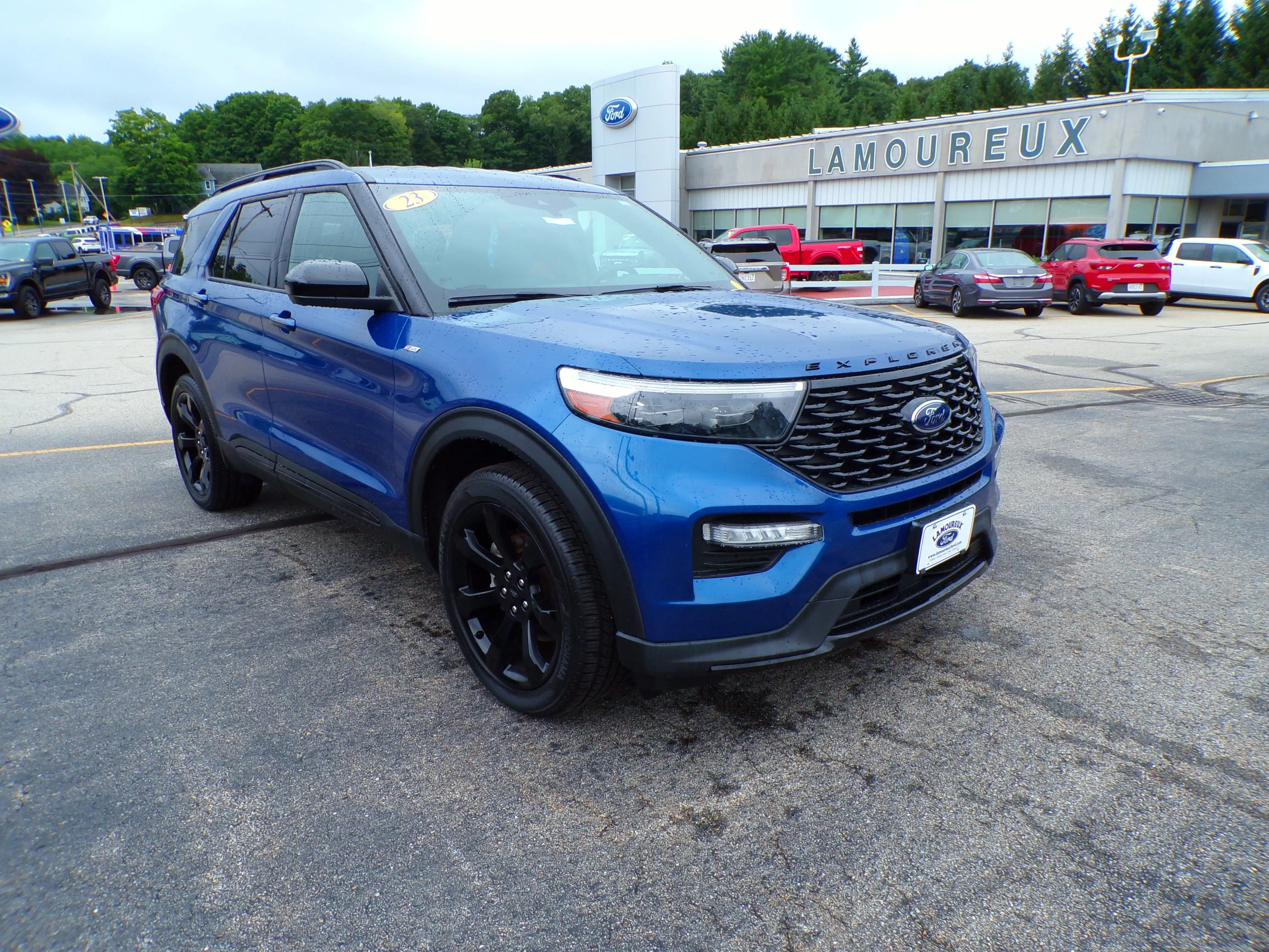 2023 Ford Explorer ST-LINE 4WD's photo