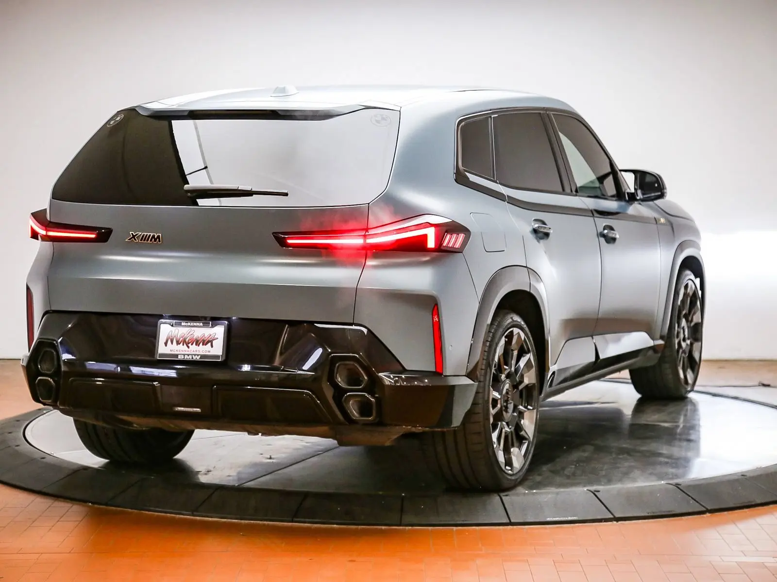2023 BMW XM Base photo 5