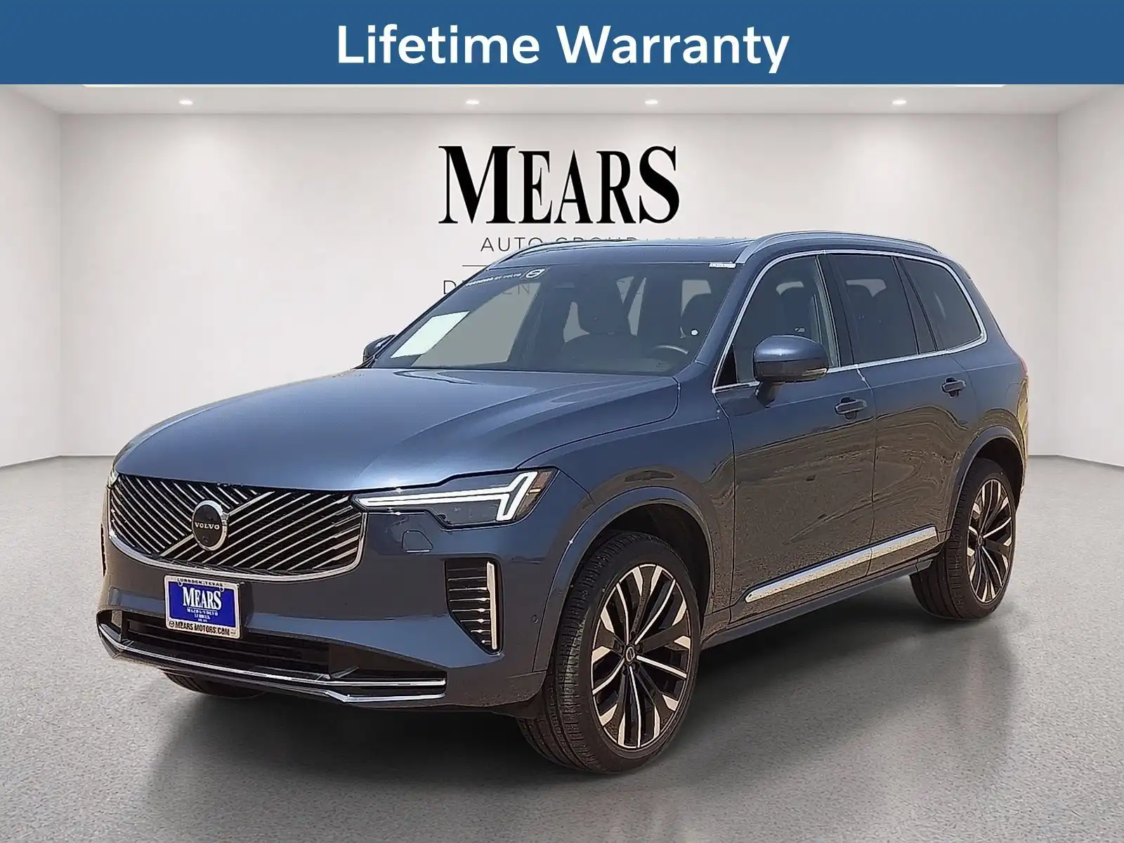 2026 Volvo XC90 B5 Plus Bright AWD's photo