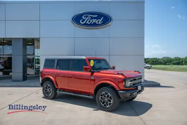2024 Ford Bronco Outer Banks 4x4's photo