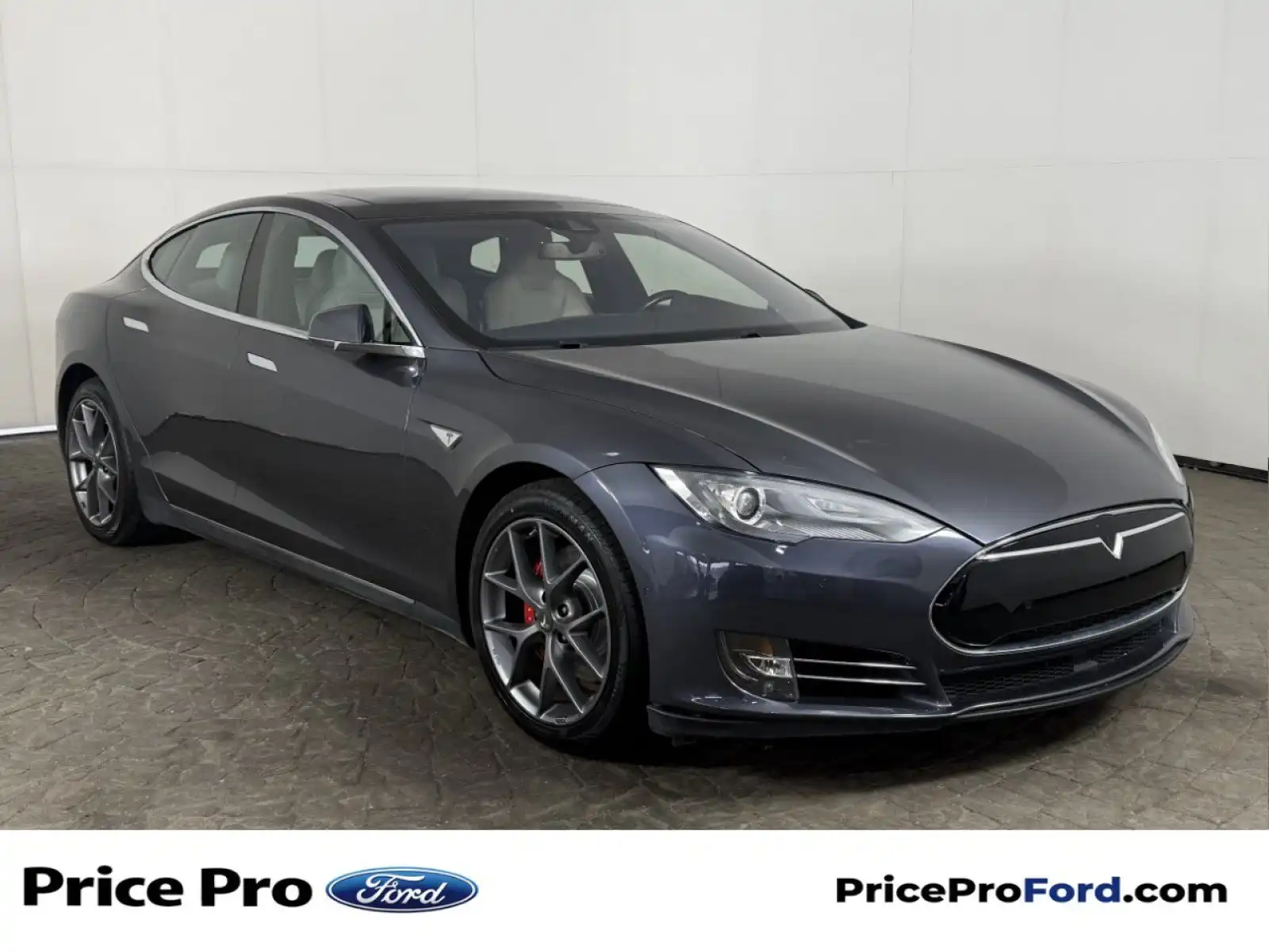 2015 Tesla Model S P85D's photo