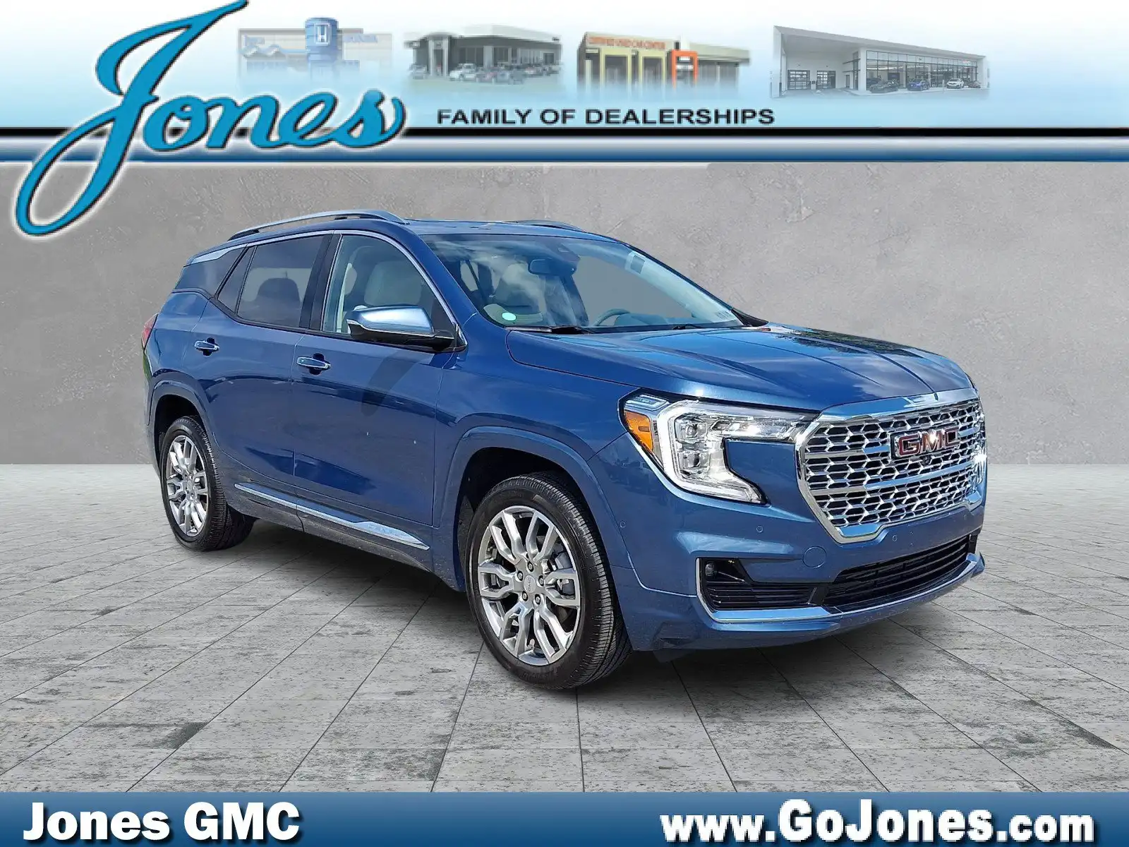 2024 GMC Terrain Denali AWD's photo