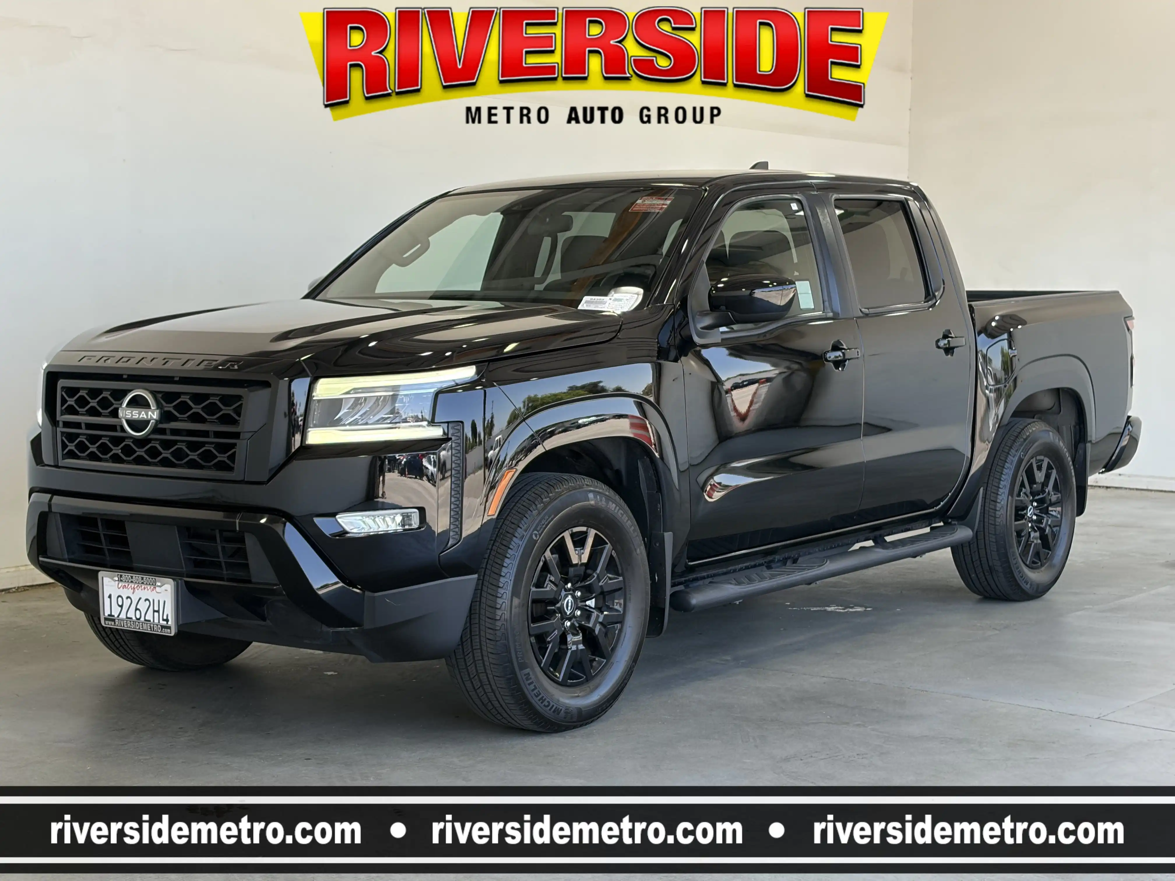 2023 Nissan Frontier SV Crew Cab 4X2 SWB's photo