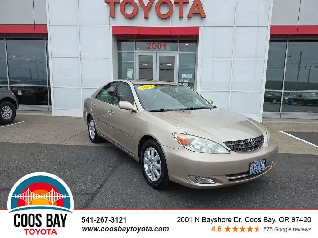 2004 Toyota Camry XLE 4AT's photo