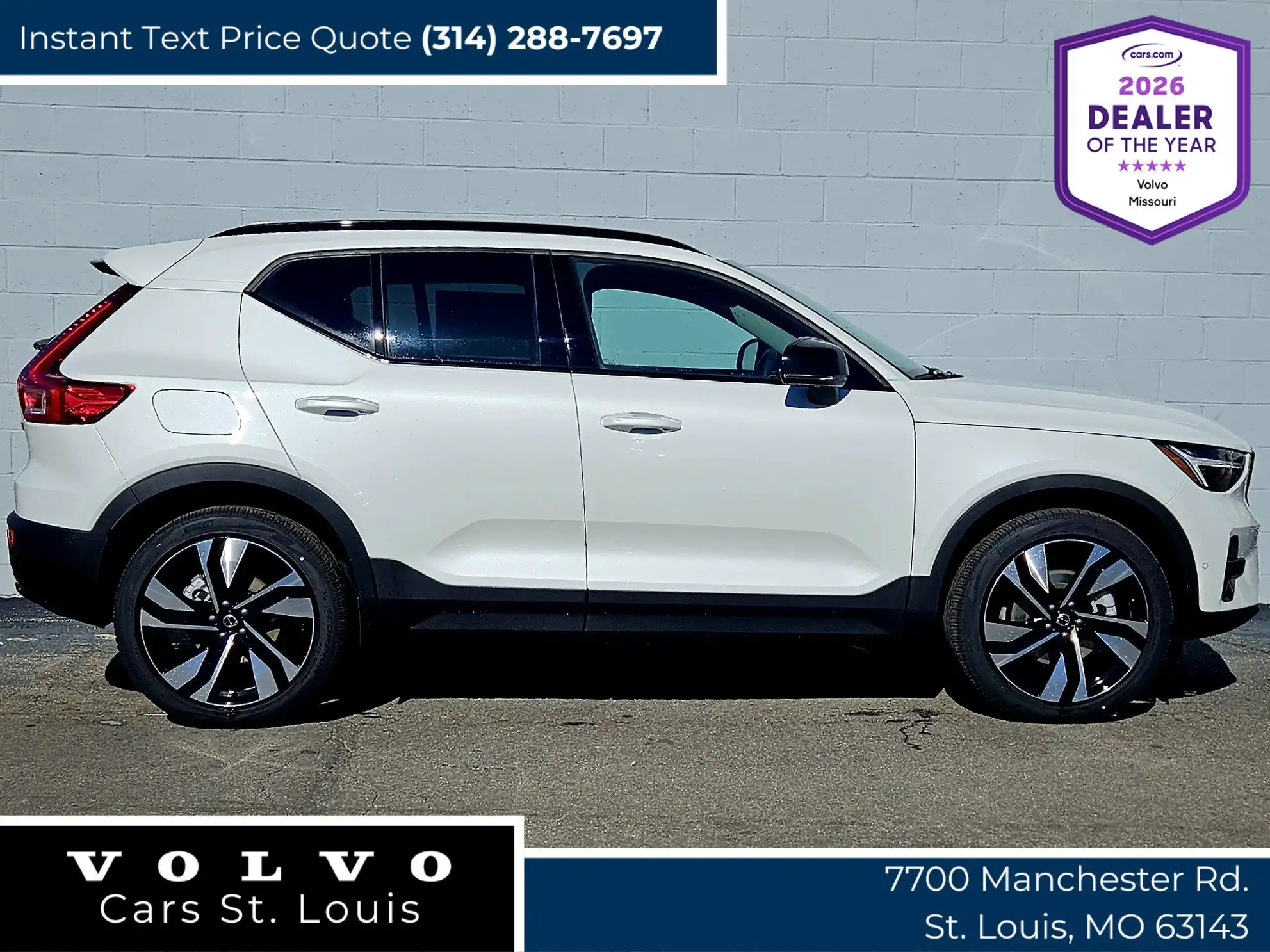 2026 Volvo XC40 B5 Ultra Dark AWD's photo