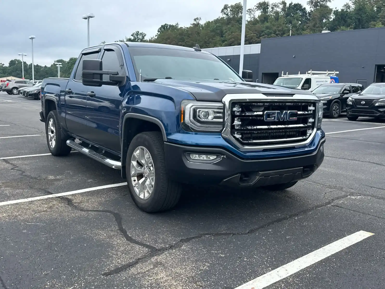 2016 GMC Sierra 4WD Crew Cab Standard Box SLT's photo
