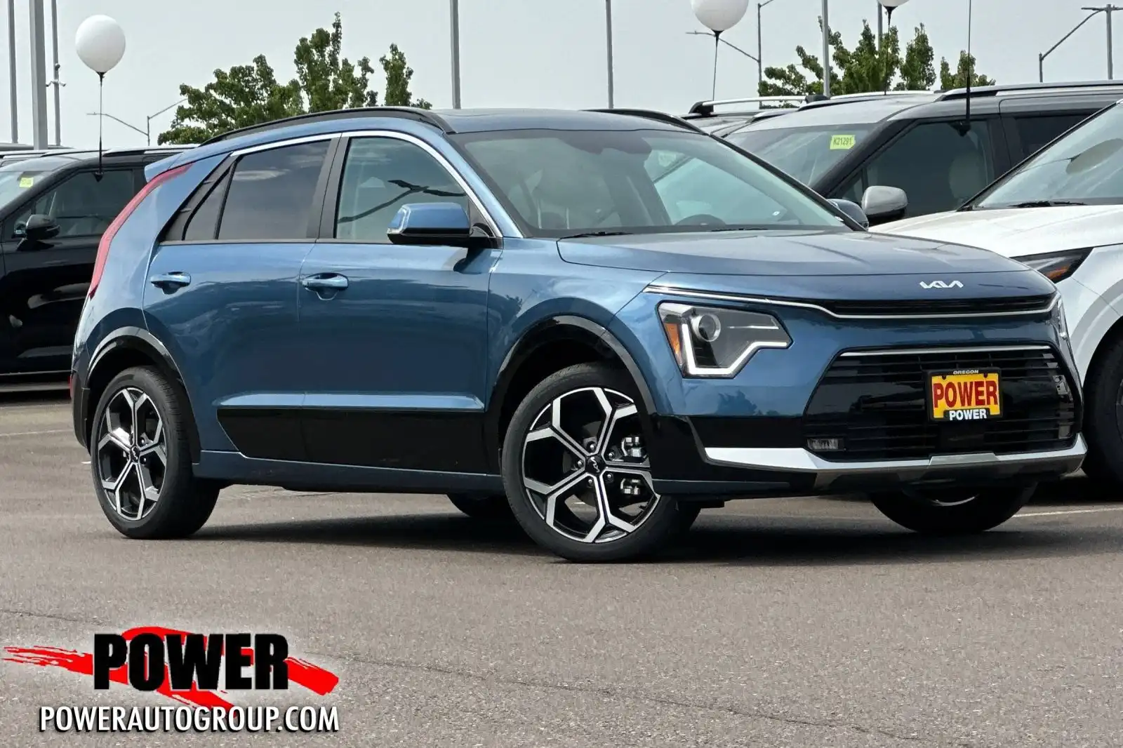 2025 Kia Niro EX Touring HEV's photo