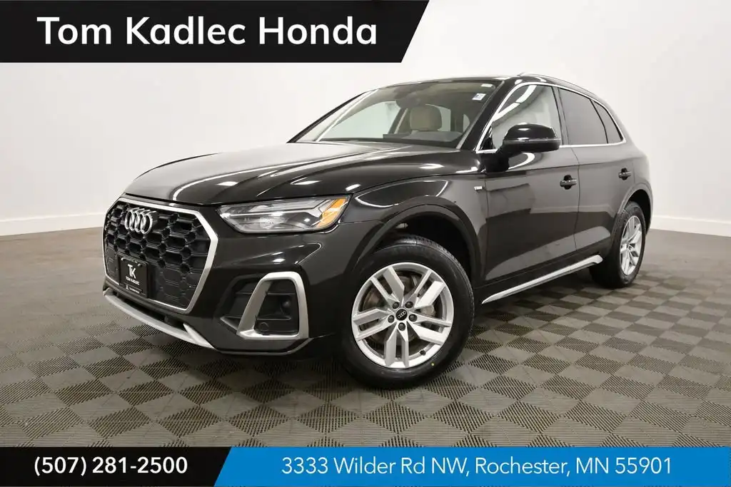 2023 Audi Q5 45 Premium's photo
