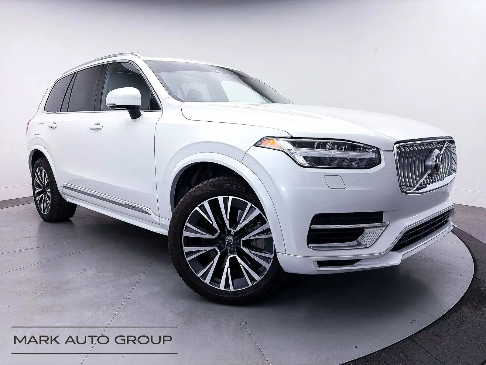 2021 Volvo XC90 T8 Recharge Inscription Expression AWD's photo