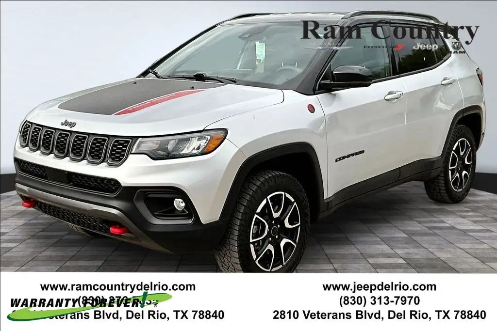 2025 Jeep Compass Trailhawk 4X4 photo 1