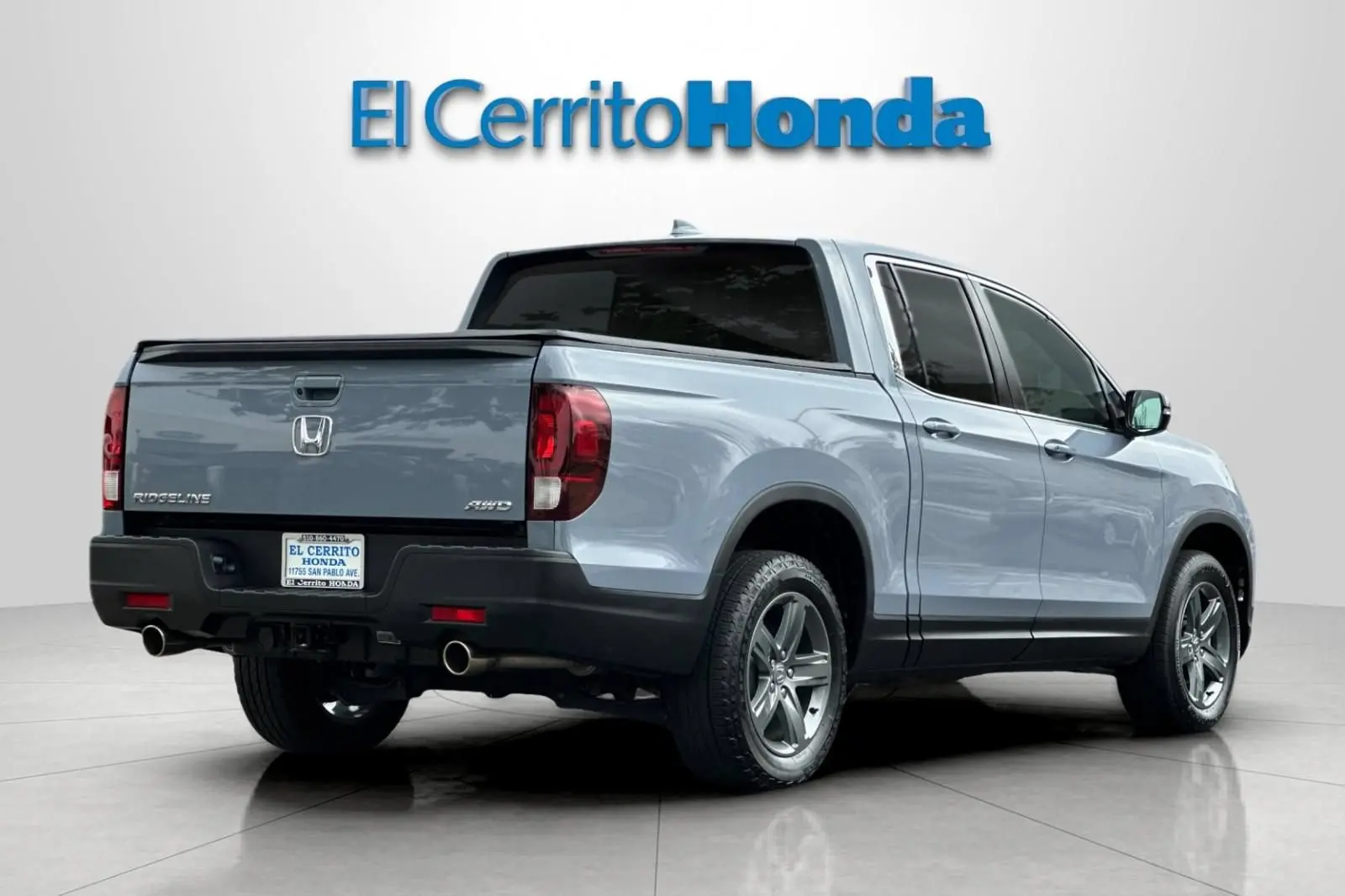 2023 Honda Ridgeline RTL AWD photo 3