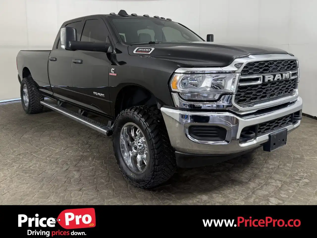 2022 RAM 3500 Tradesman 4X4 Crew Cab LWB's photo