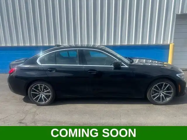 2021 BMW 3 Series 330i xDrive Sedan's photo