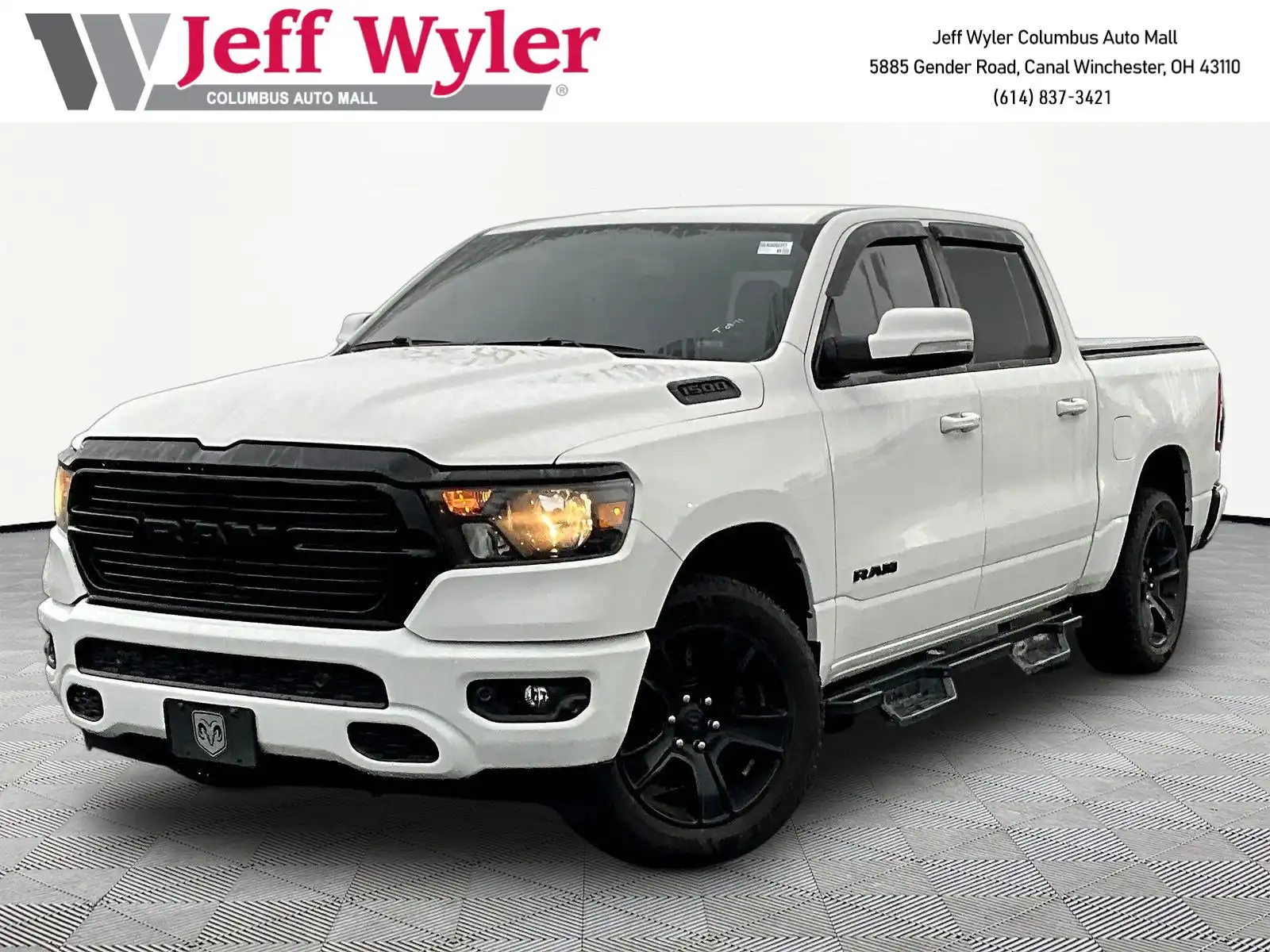 2020 RAM 1500 Big Horn/Lone Star 4x4 Crew Cab 5'7's photo