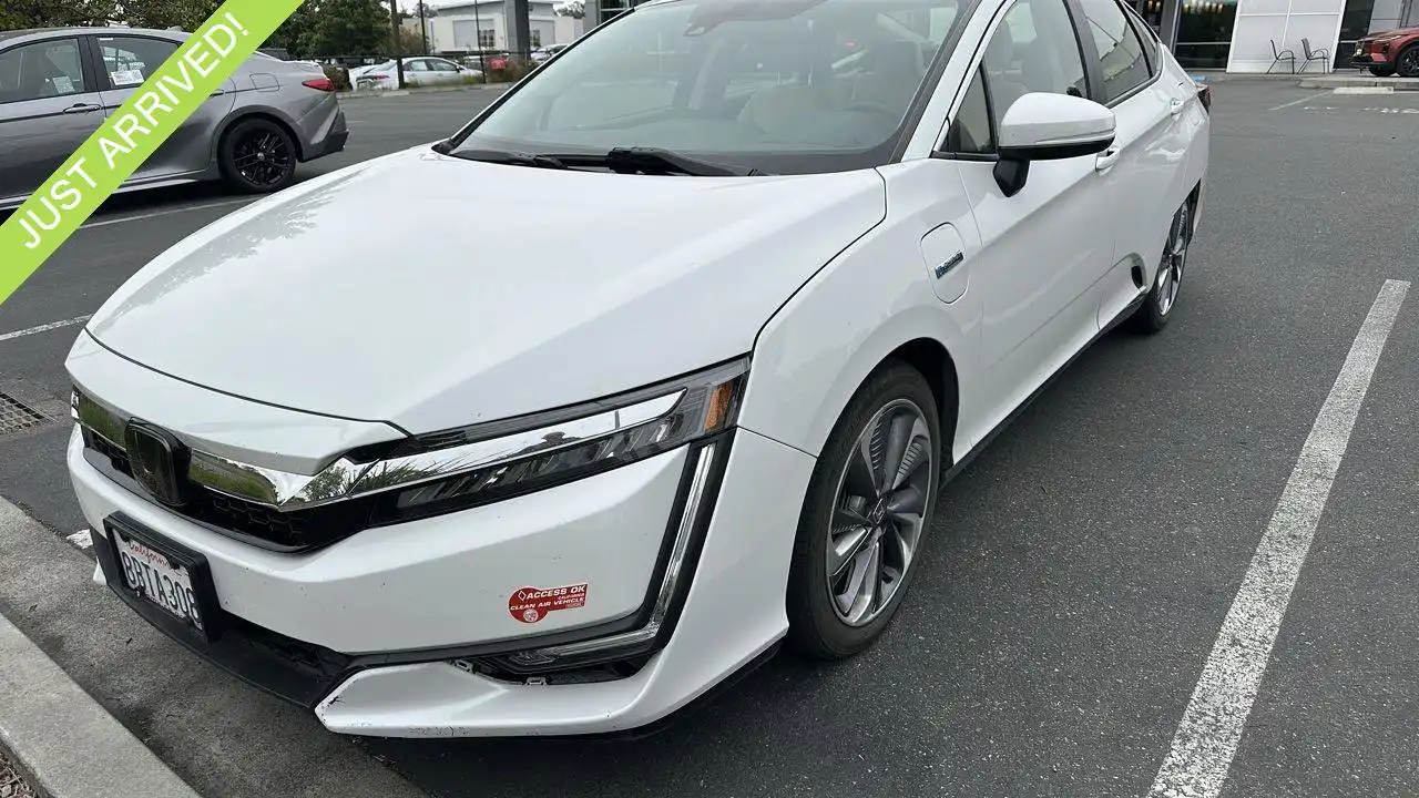 2018 Honda Clarity Plug-In Hybrid's photo