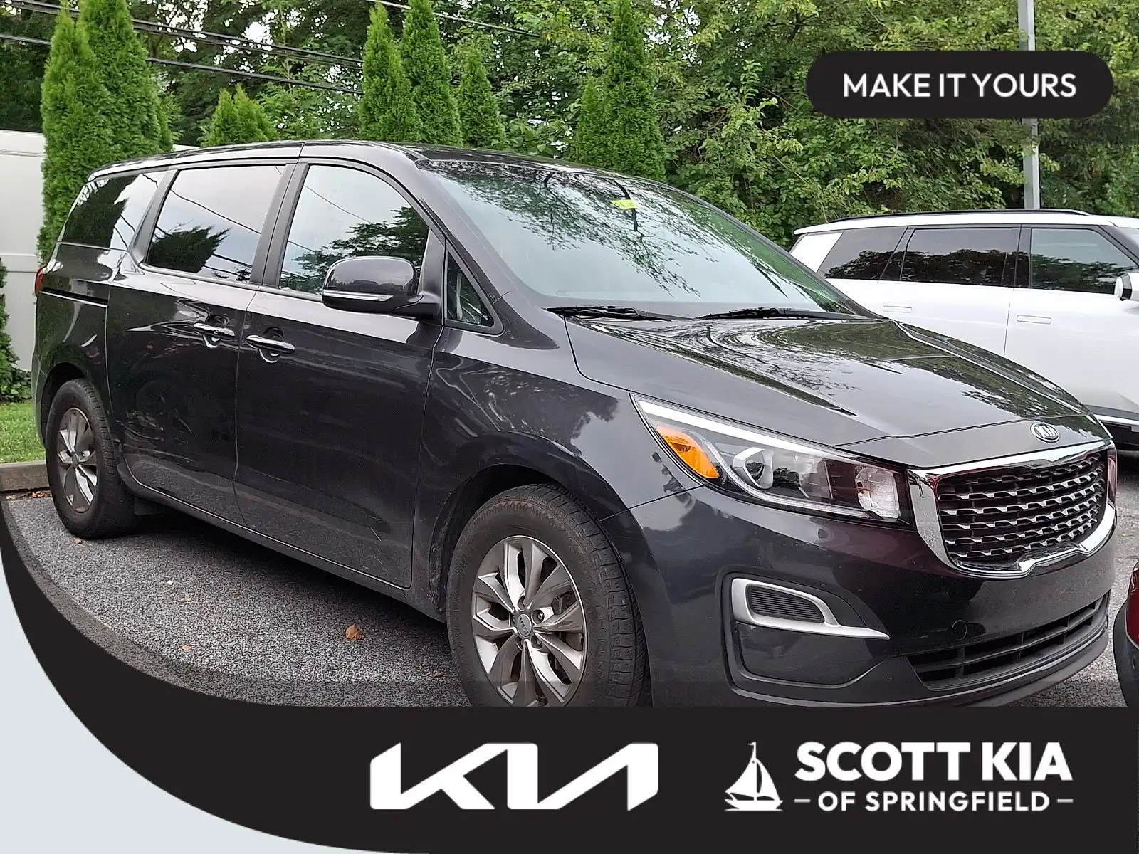 2021 Kia Sedona LX's photo
