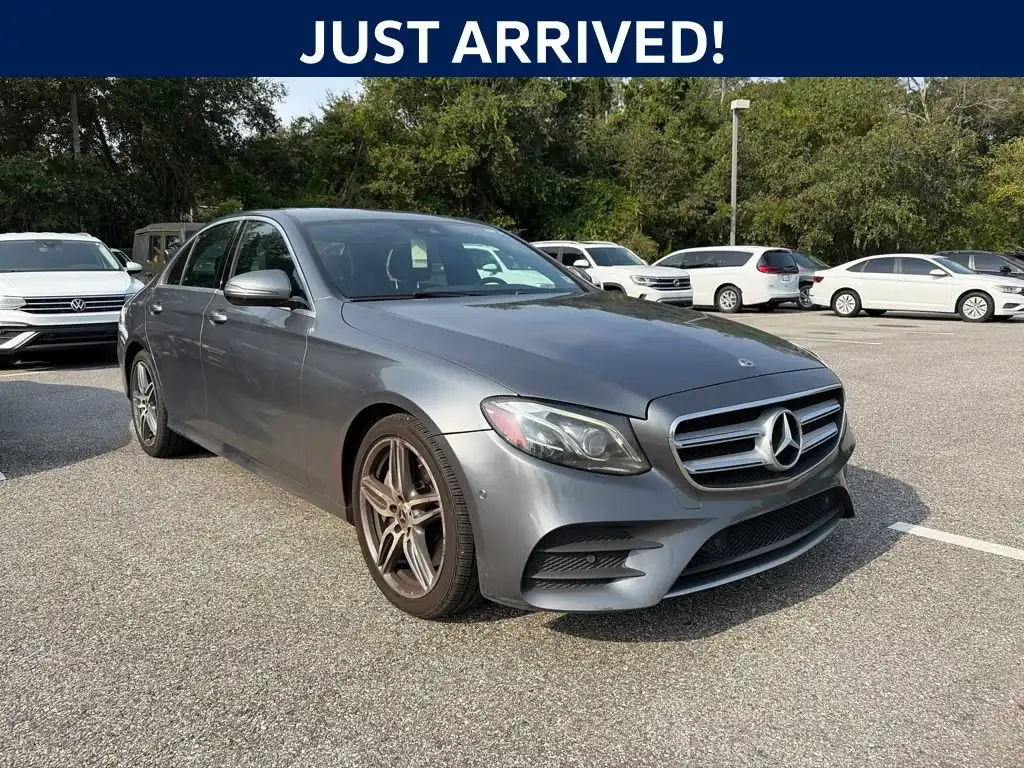 2017 Mercedes-Benz E-Class E300 4MATIC's photo