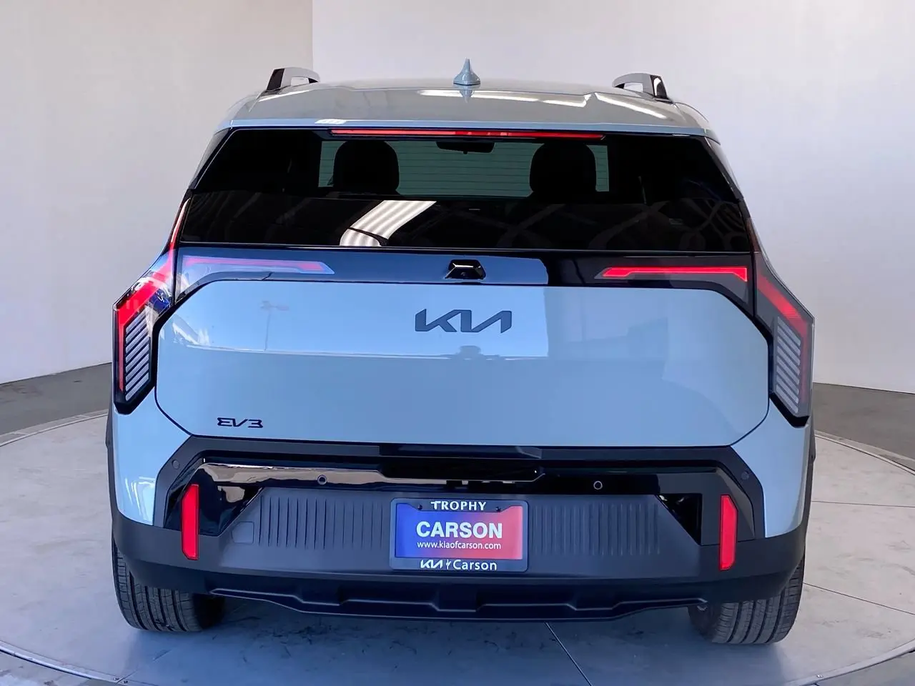 2027 Kia EV3 Land photo 4