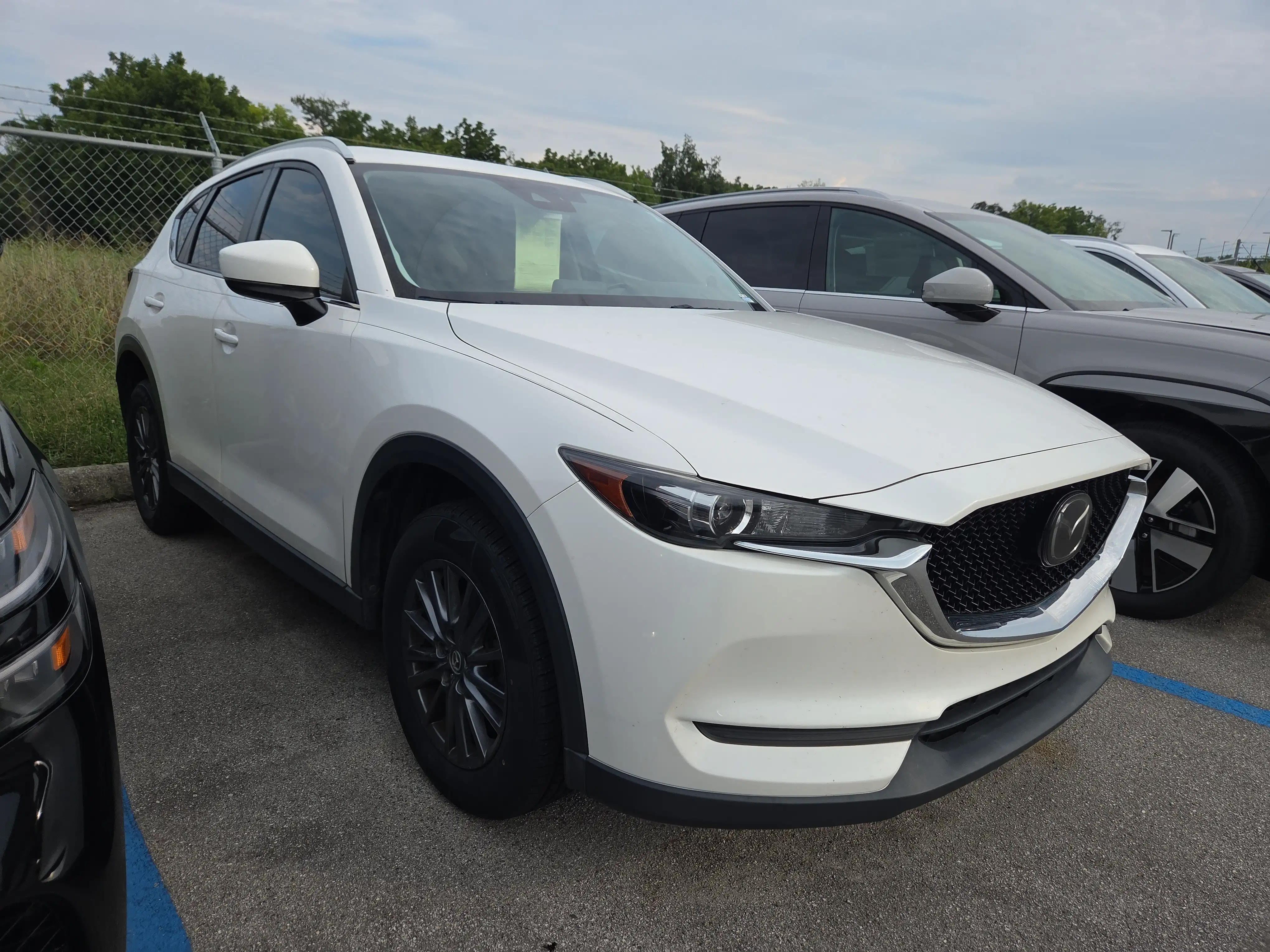 2019 Mazda CX-5 Touring Auto's photo