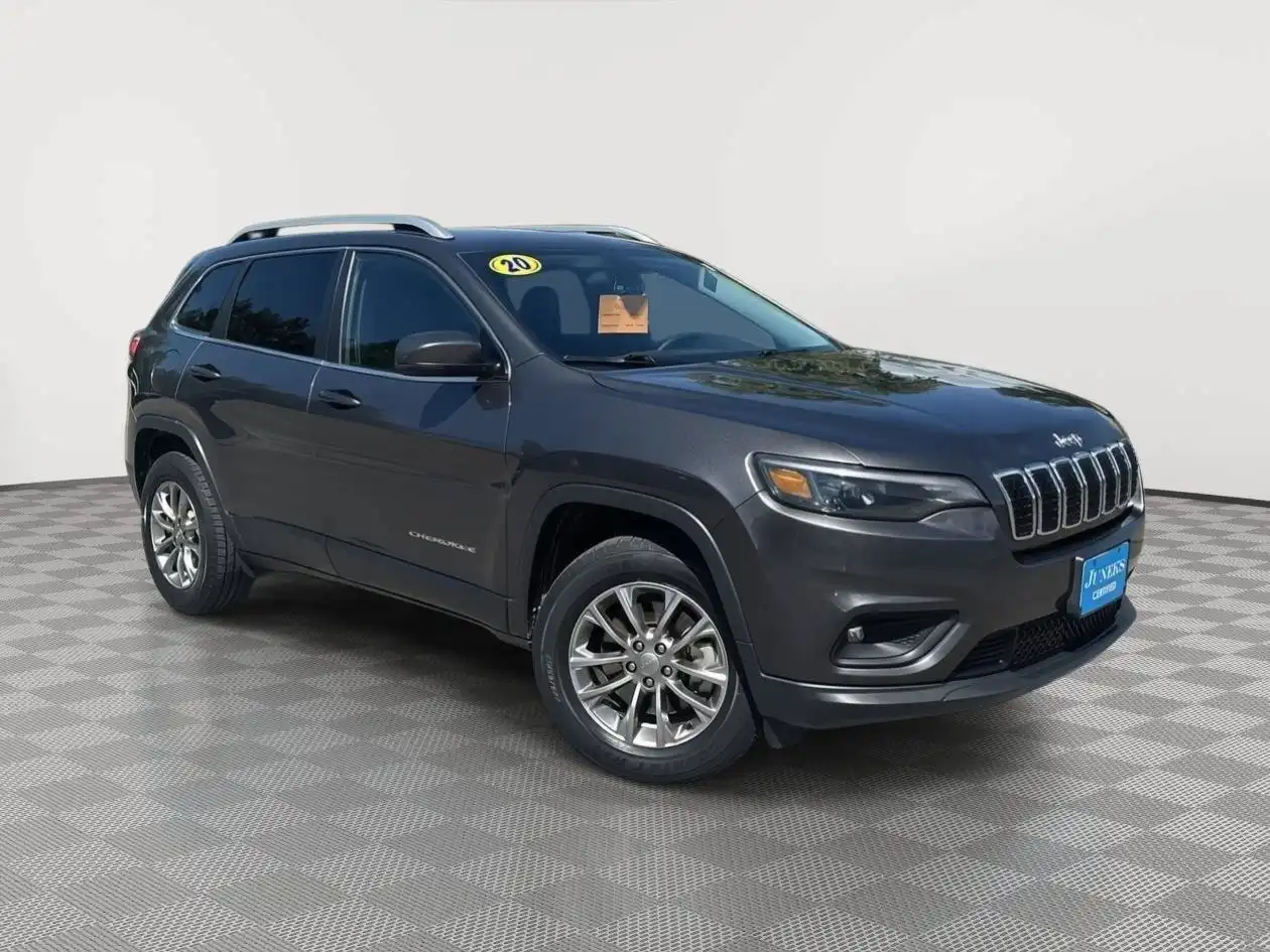 2020 Jeep Cherokee Latitude Plus 4X4's photo