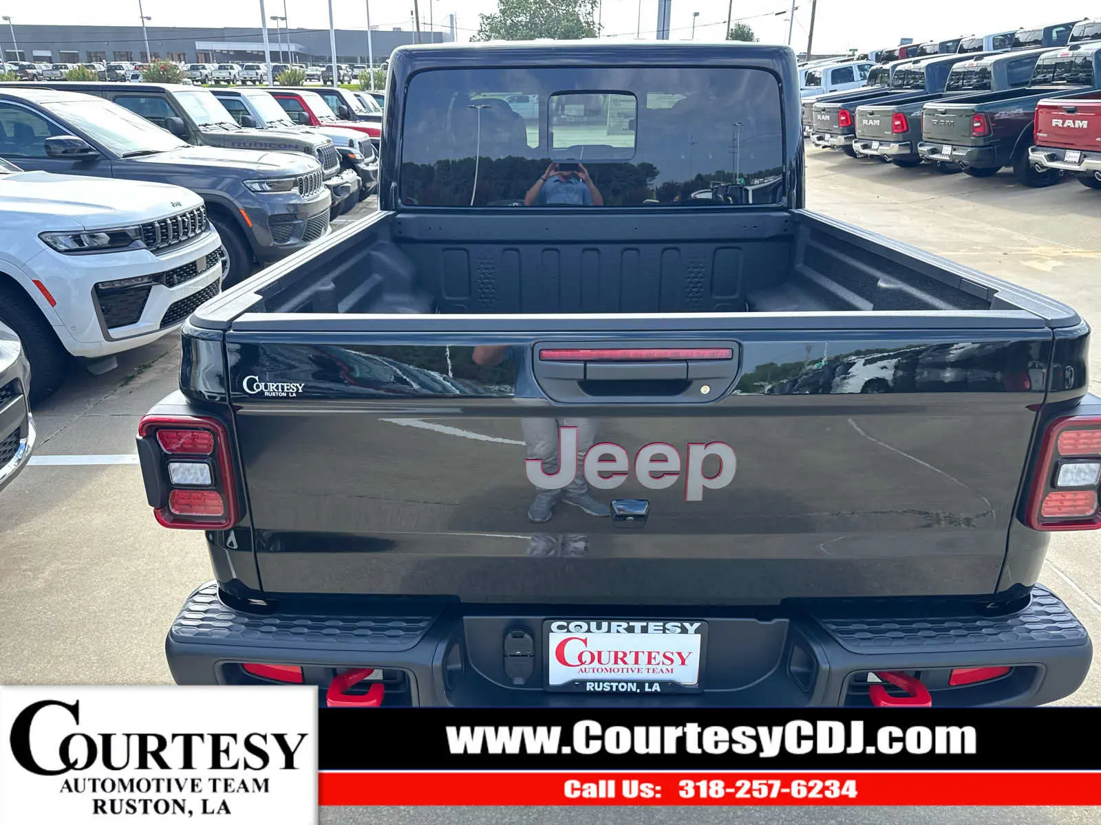 2026 Jeep Gladiator Rubicon Auto photo 5