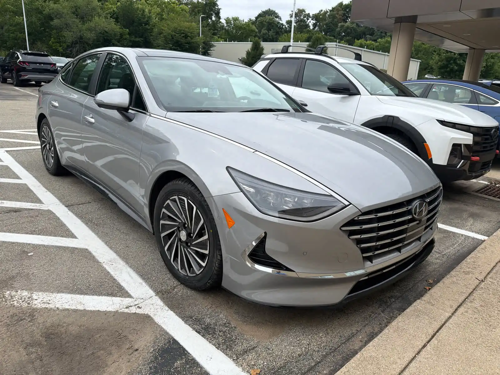 2023 Hyundai Sonata Limited's photo