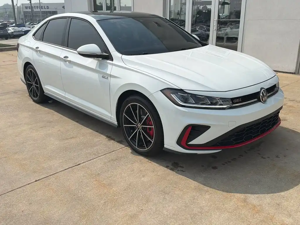 2025 Volkswagen Jetta 2.0T GLI Autobahn's photo