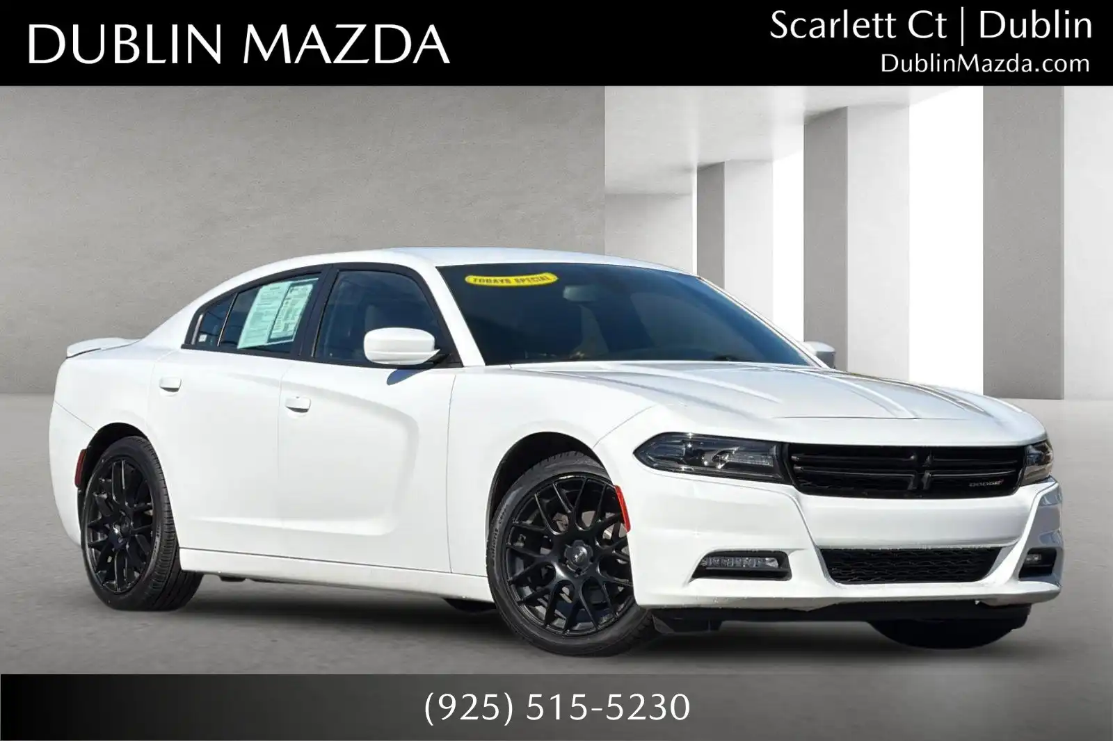 2018 Dodge Charger SXT Plus's photo