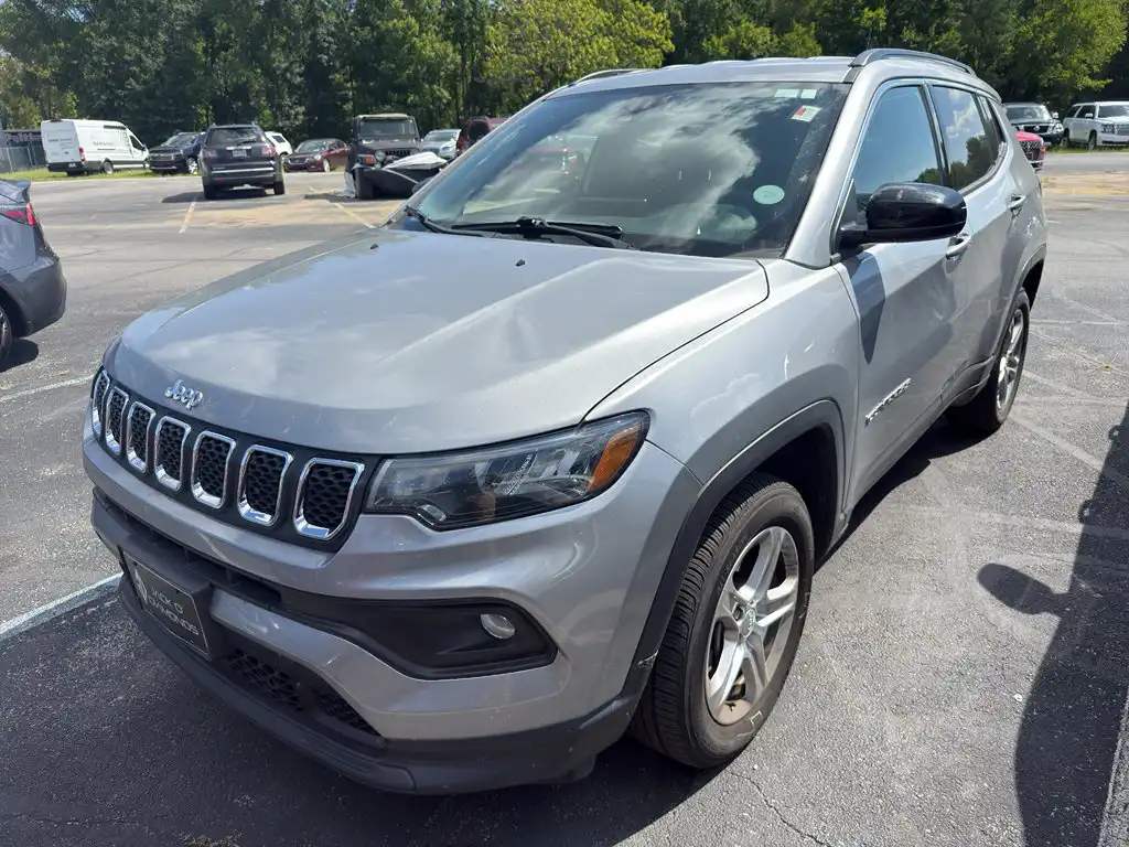 2023 Jeep Compass Latitude 4X4's photo