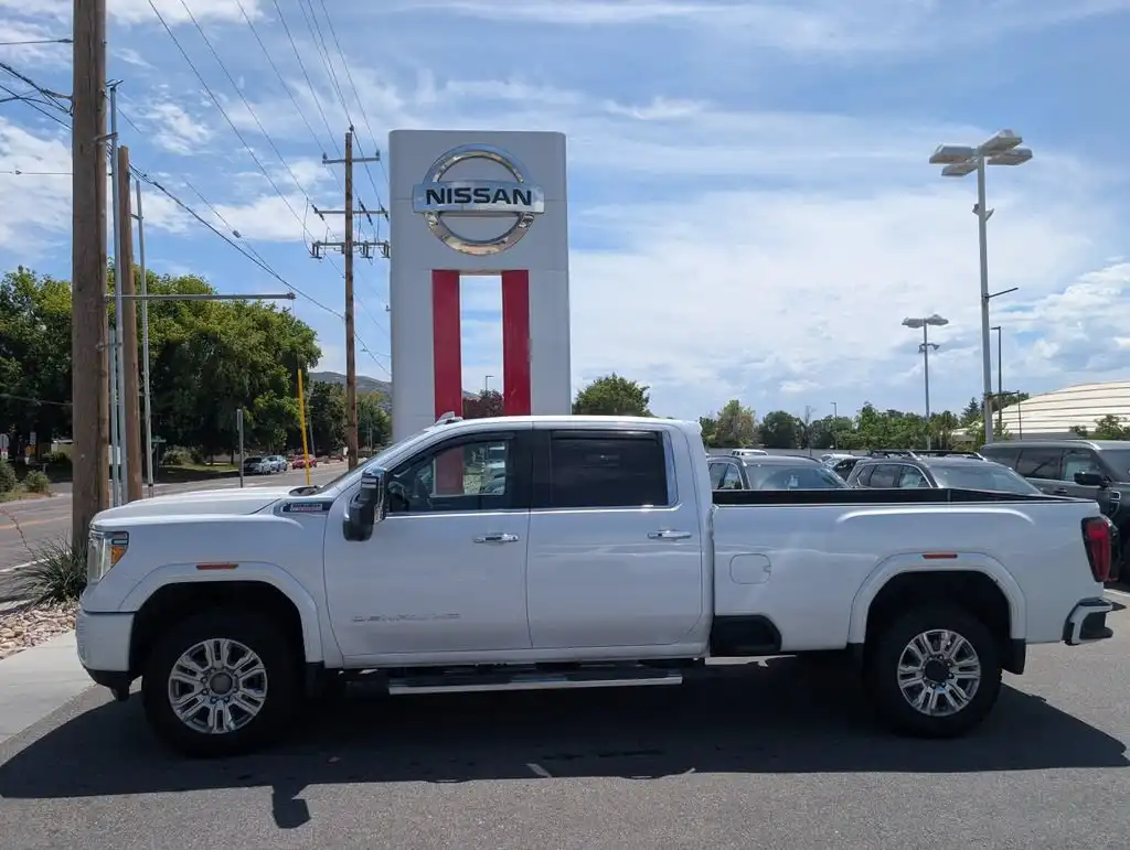 2021 GMC Sierra 4WD Crew Cab Long Box Denali's photo
