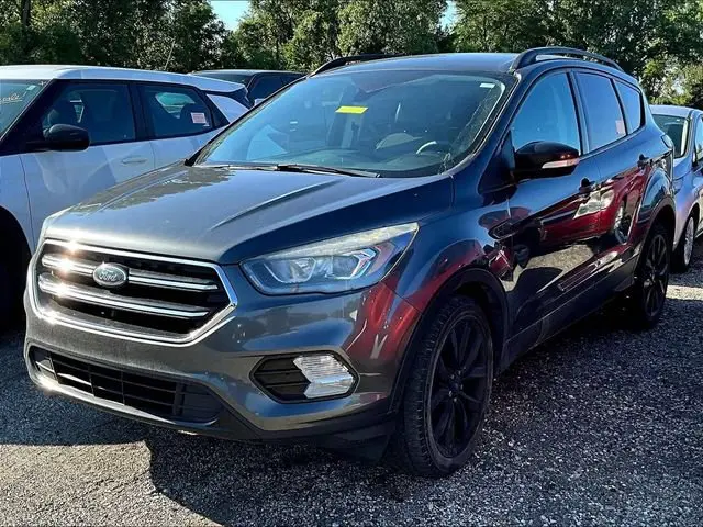 2017 Ford Escape Titanium photo 3