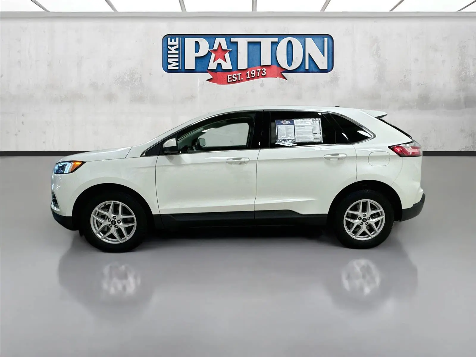 2024 Ford Edge SEL AWD photo 4