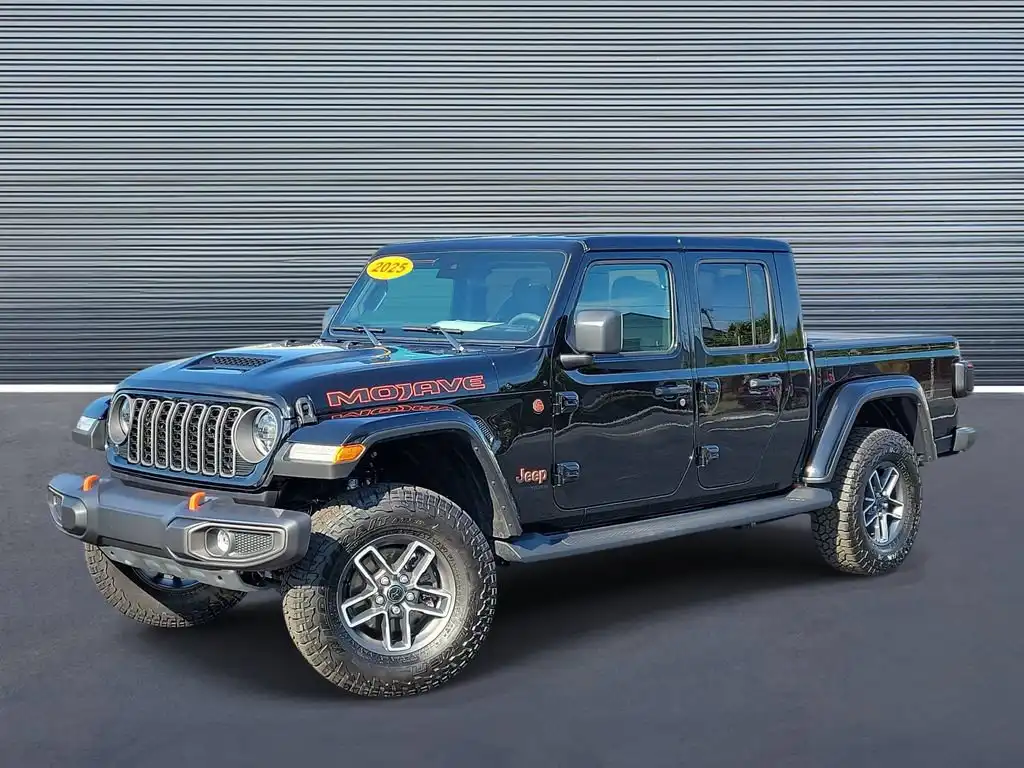 2025 Jeep Gladiator Mojave Auto's photo