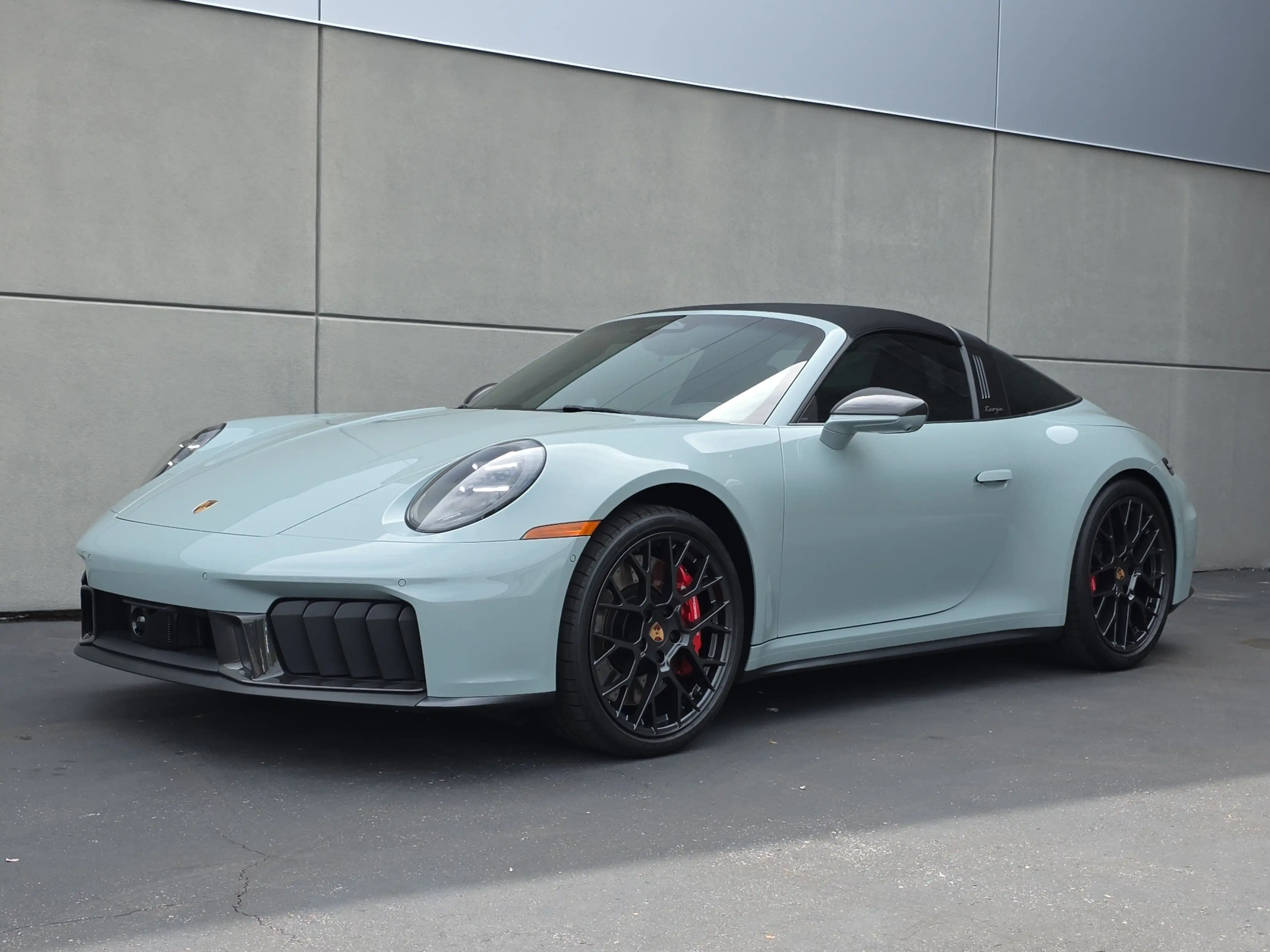 2026 Porsche 911 Targa 4 GTS's photo