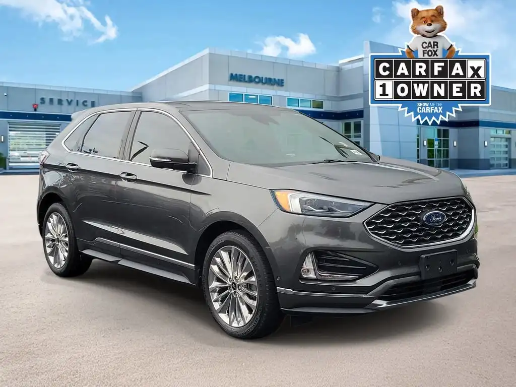 2020 Ford Edge Titanium's photo
