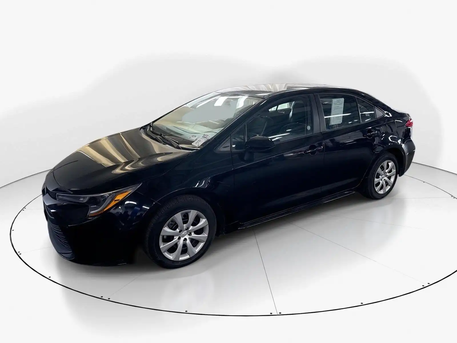 2025 Toyota Corolla LE CVT's photo