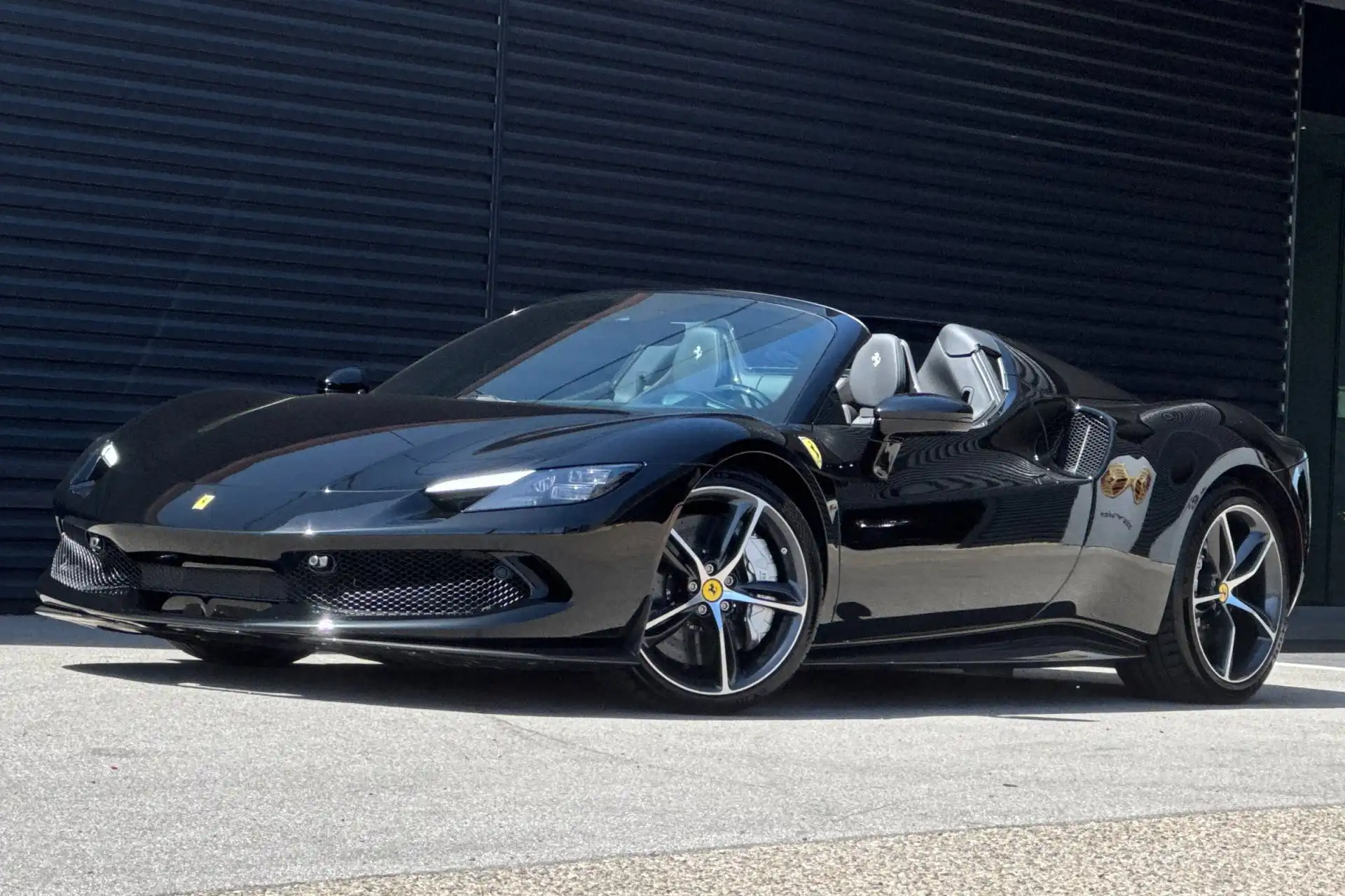 2024 Ferrari 296 GTS's photo