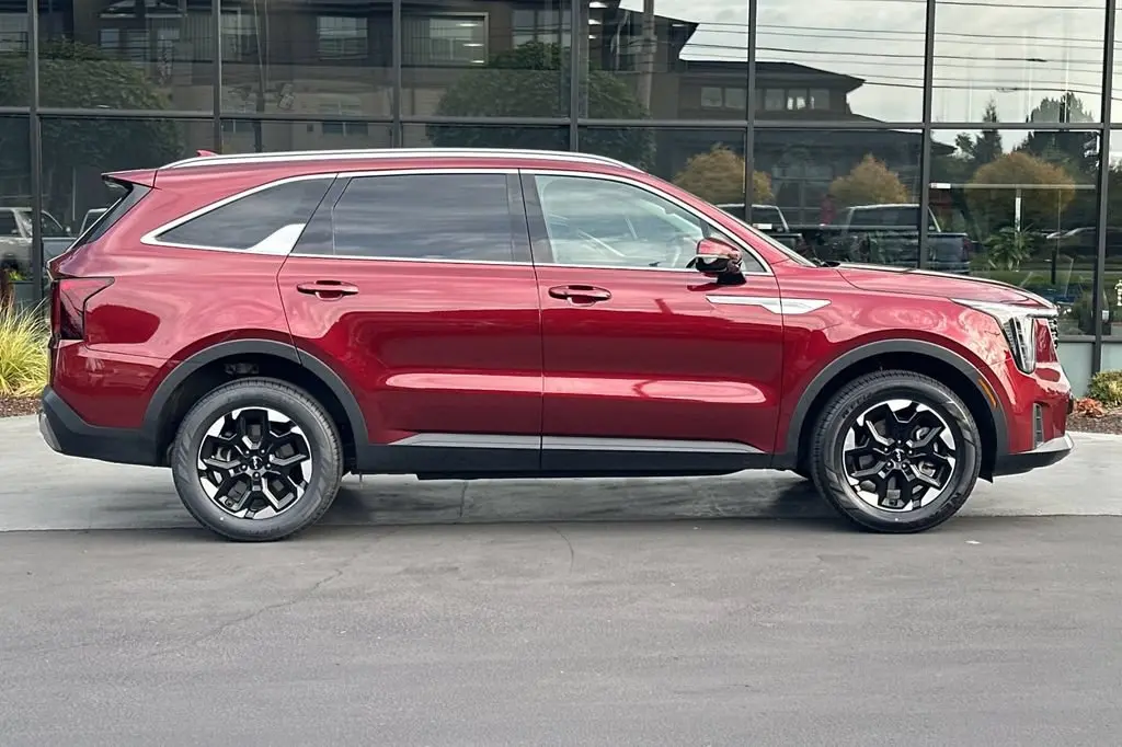 2024 Kia Sorento S 4WD Auto photo 3