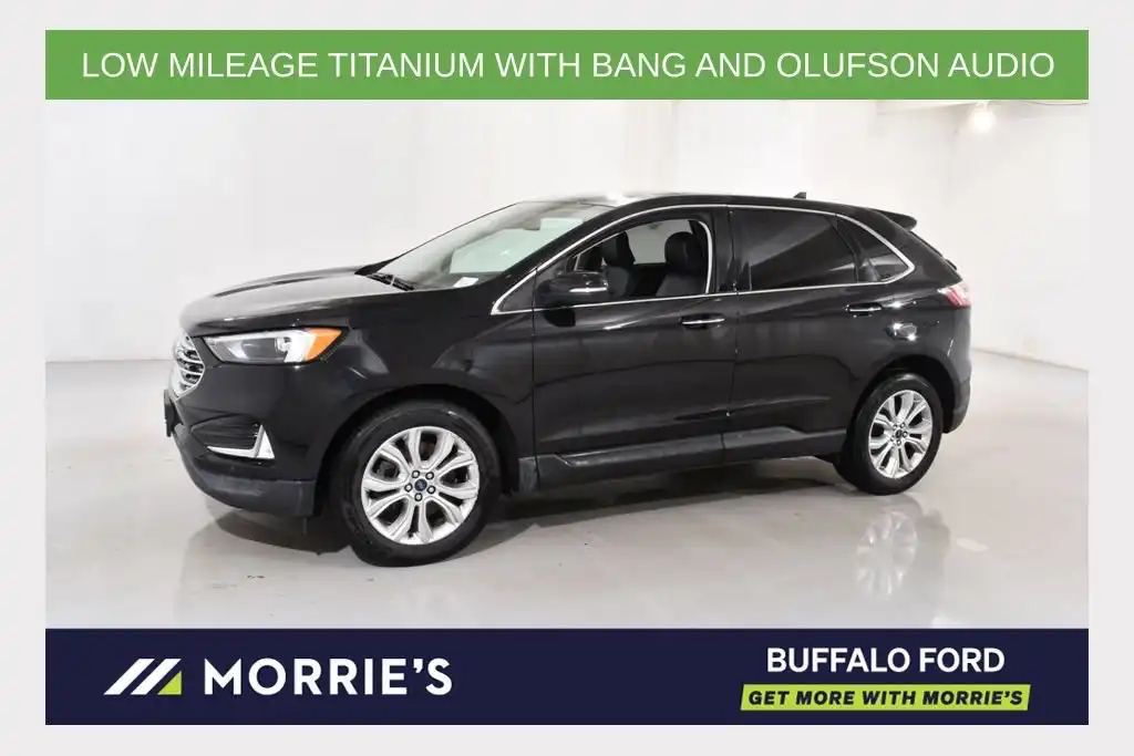 2022 Ford Edge Titanium AWD's photo