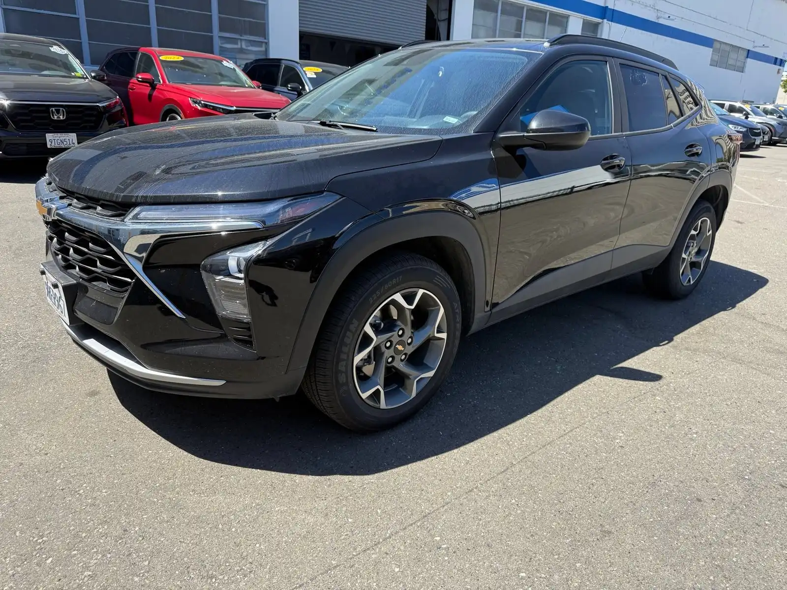 2025 Chevrolet Trax LT's photo