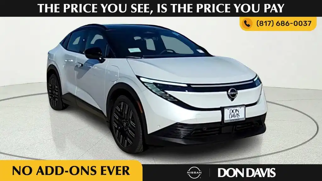 2026 Nissan Leaf Platinum+'s photo