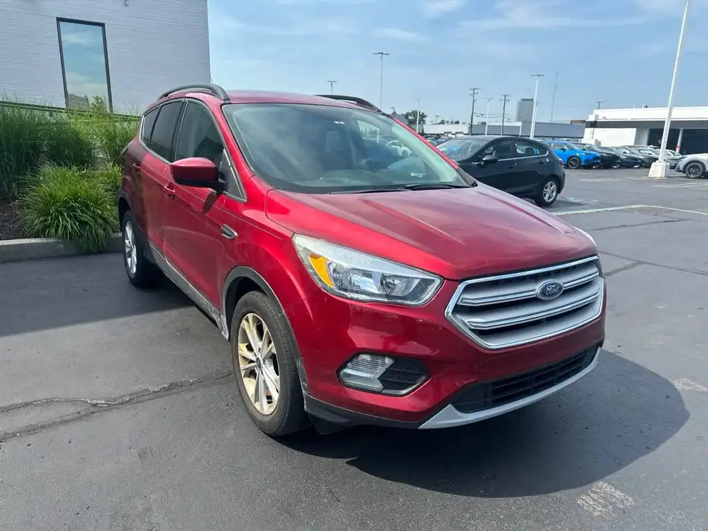 2018 Ford Escape SE's photo