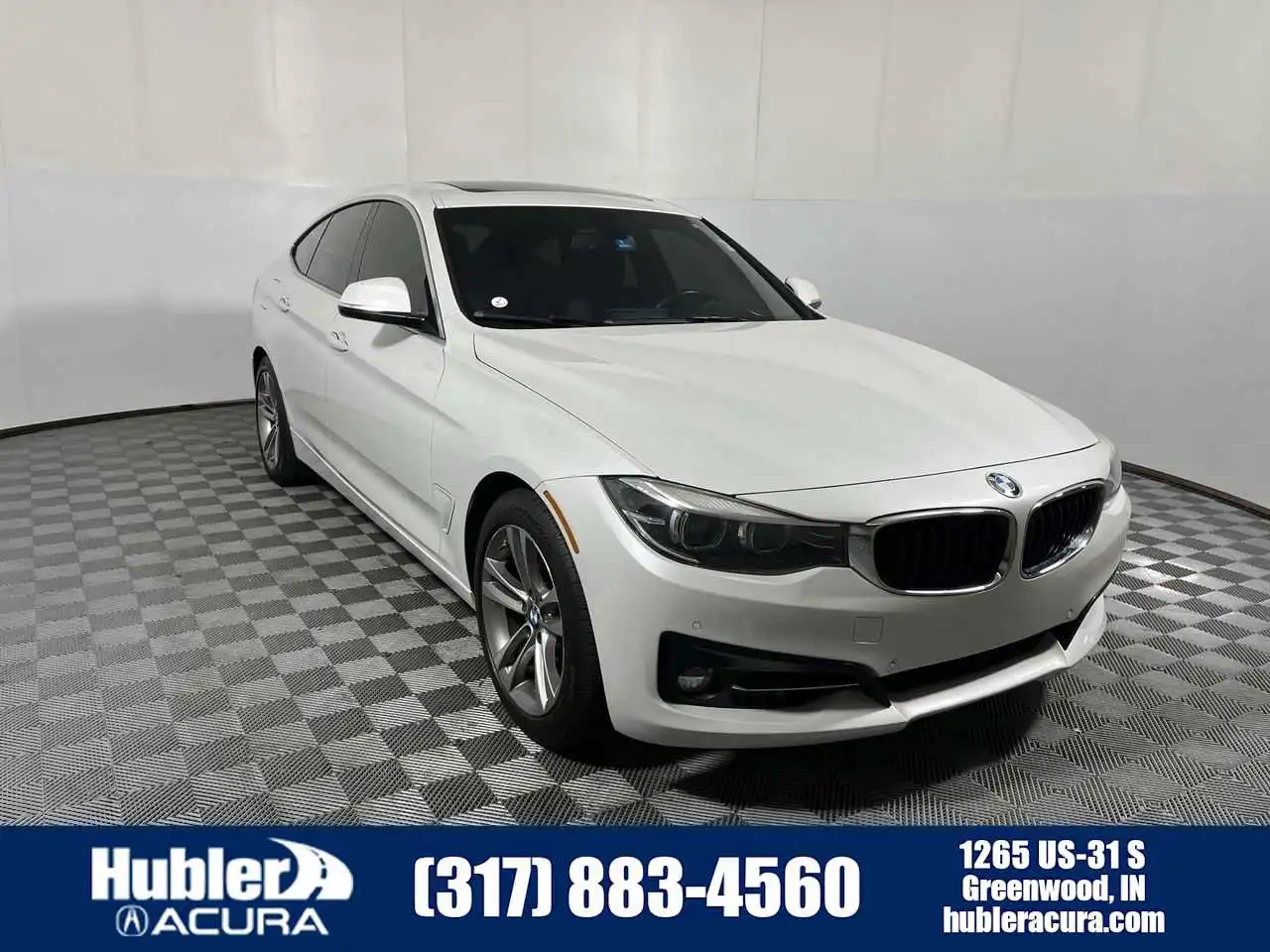2017 BMW 3 Series 330i xDrive Gran Turismo's photo