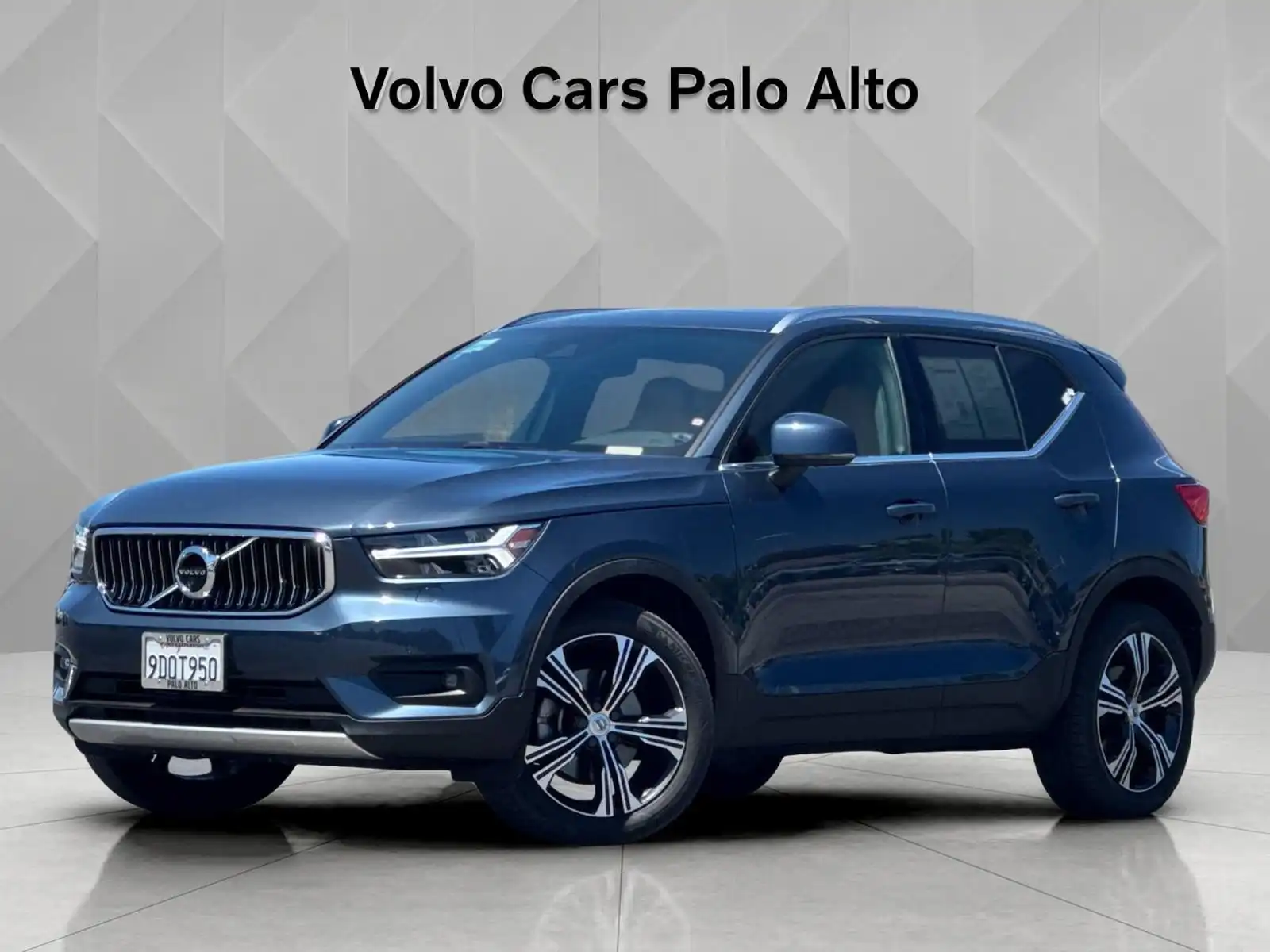 2022 Volvo XC40 T5 Inscription AWD's photo
