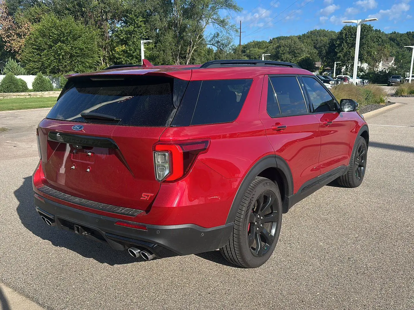 2020 Ford Explorer ST 4WD photo 3