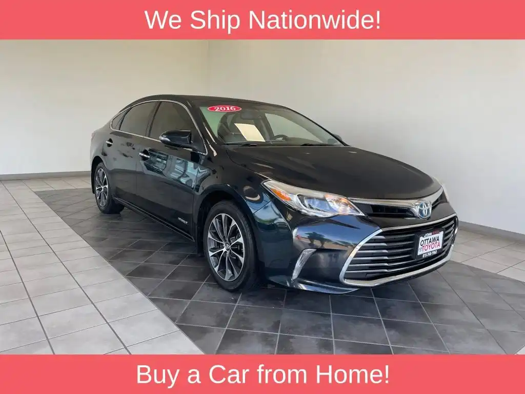 2016 Toyota Avalon XLE Premium Hybrid's photo